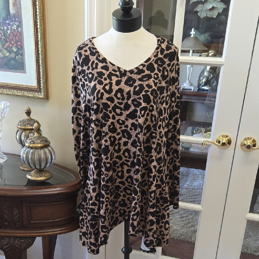 Lildy Animal Print VNeck Hankerchief Hem Tunic Long Bell Sleeve Pockets L-XL EUC